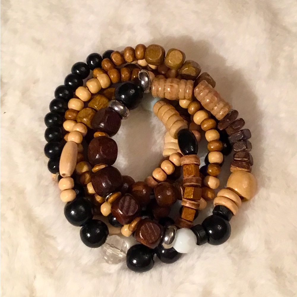 Cookie Lee Wood Necklaces & Bracelets Set. - Picture 3 of 11